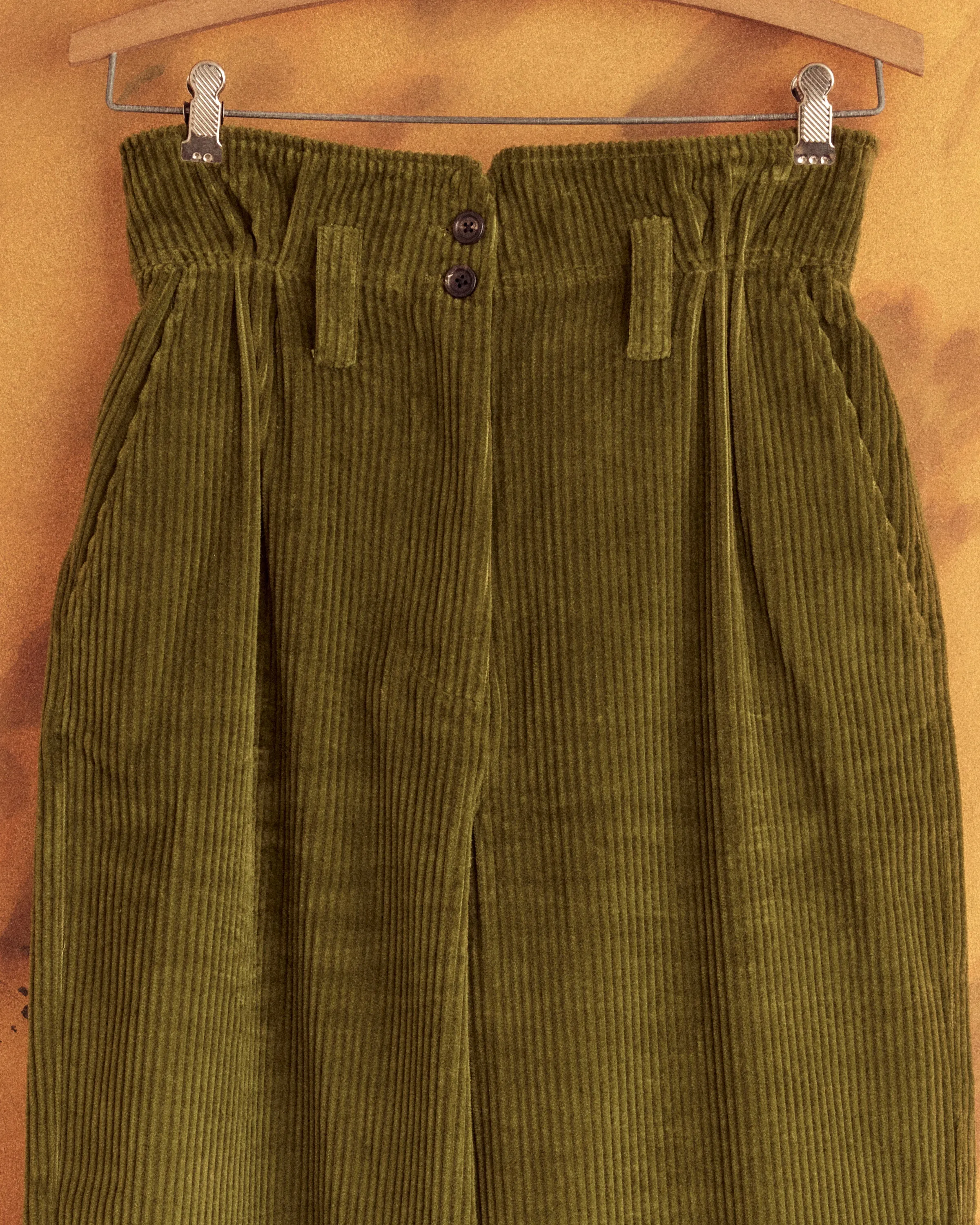 Corduroy Shakey Trousers - Olive